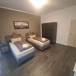 3 Apartamento *