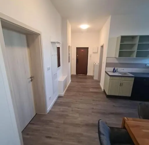 Διαμέρισμα 3 *